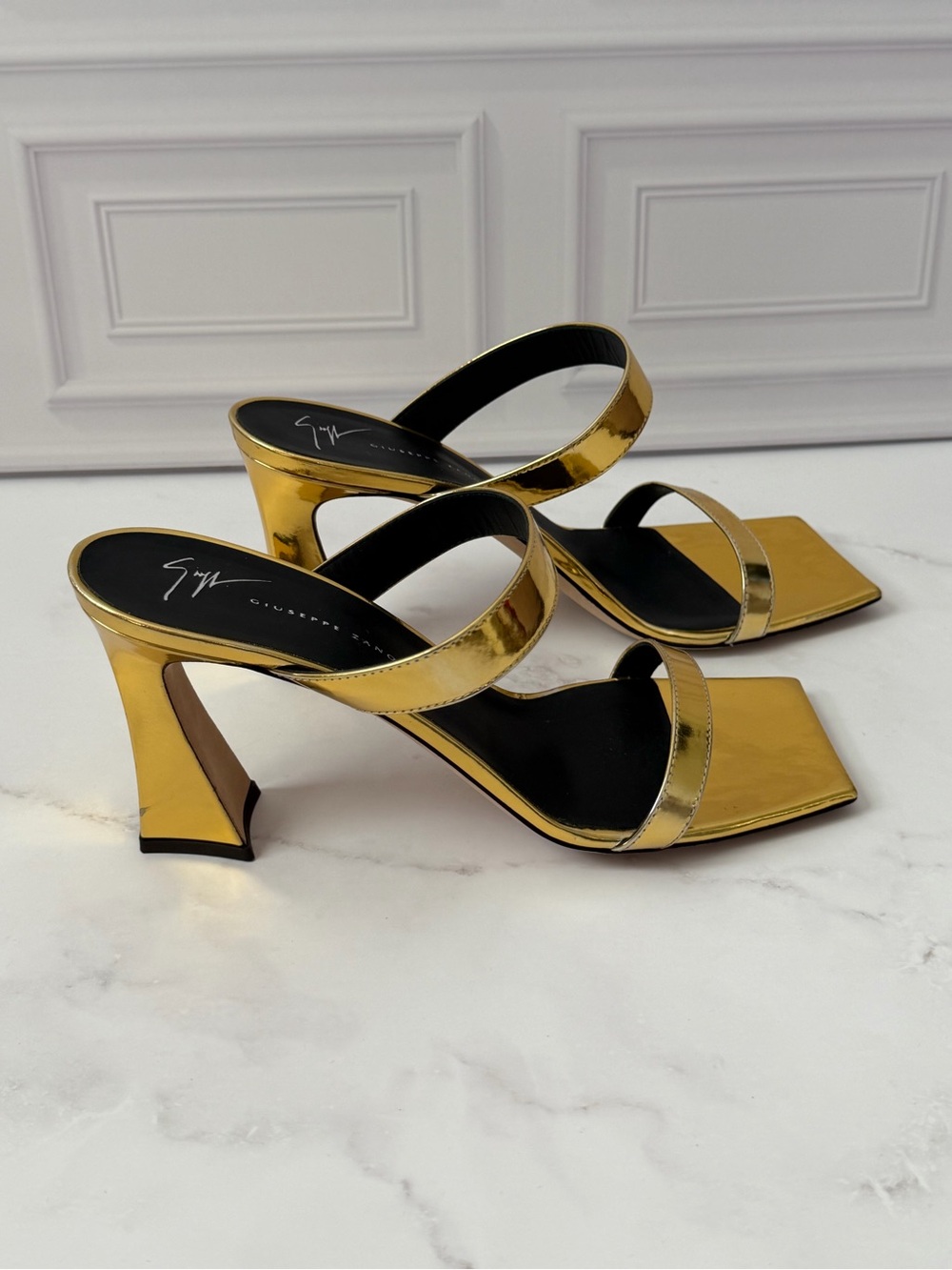 Giuseppe Zanotti Women’s Gold Metallic Leather Sandals Heels Size 38 Italy - Picture 6 of 10